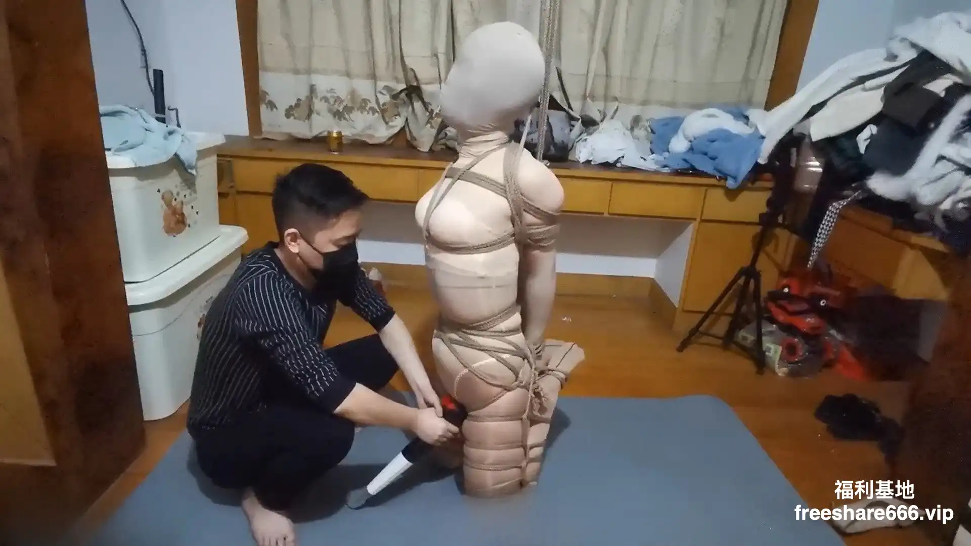 我的媳妇绳艺捆绑蒙头调教合集53.9G/51V